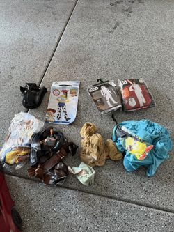 Costumes 