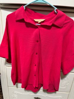 Hope & Harlow Hot Pink Button-Up Blouse