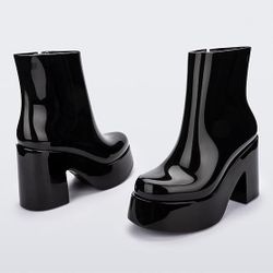 Melissa Nubia II Women's Platform Boot