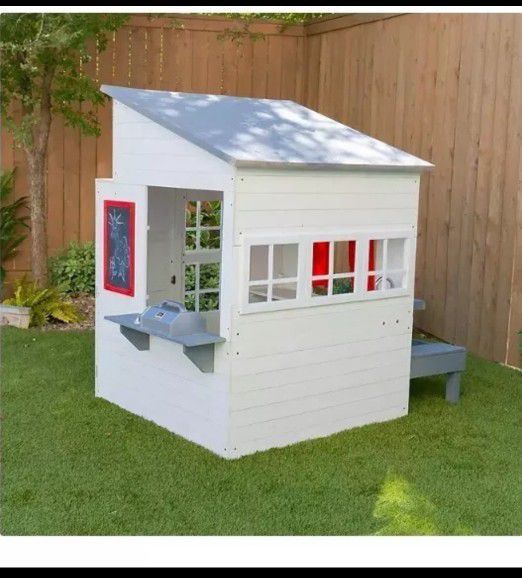 Modern Outdoor Wooden Playhouse with Picnic Table, Mailbox & Outdoor Grill, Whit
