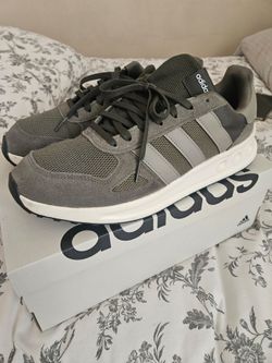 Men's Adidas Run 84 size 12