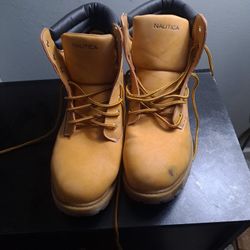 Nautical Work Boots Sz 13. 25$