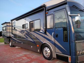 rv motorhome American eagle coat  40 feet diesel engine captepilar