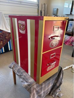 San Francisco 49ers Cabinet