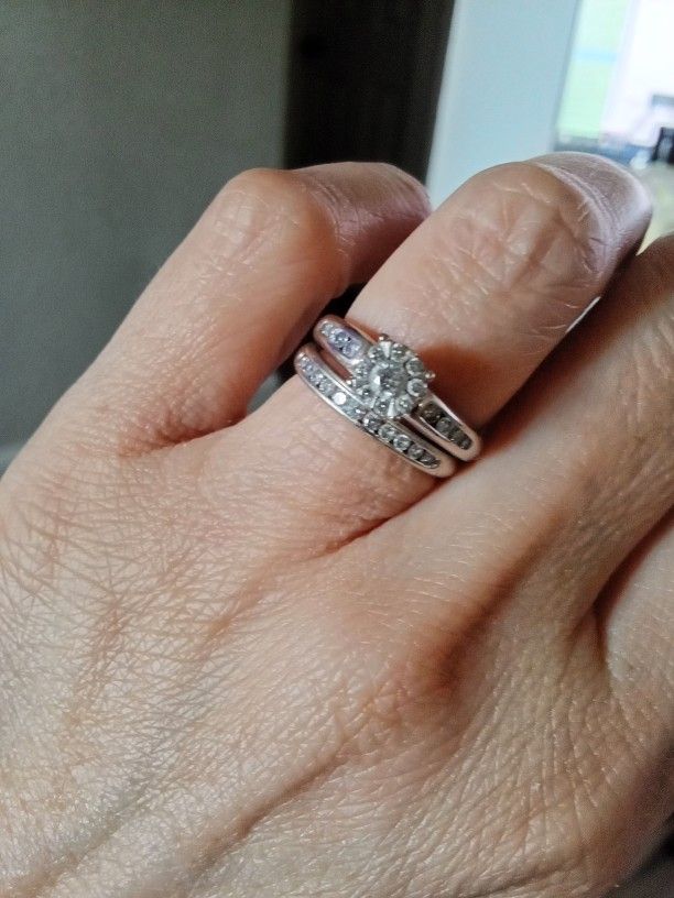 10K White Gold Wedding Ring Set