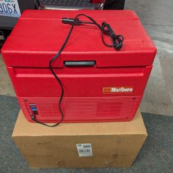 Coleman 12 Volt Cooler- Heater