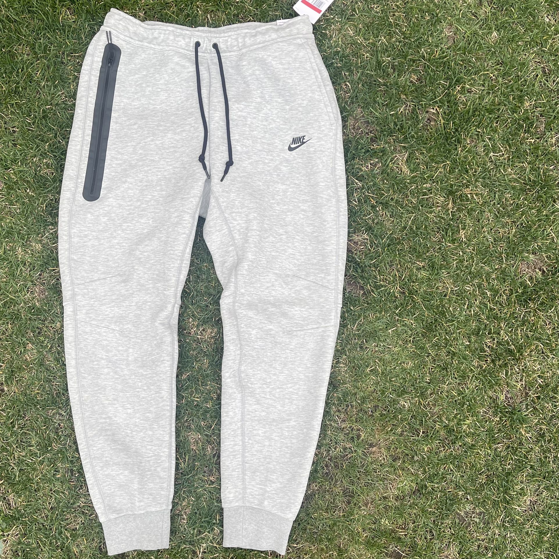 Nike Tech Fleece Joggers Size Small
