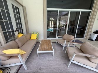 Patio Furniture Set – Sofa, 2 Lounge Chairs & Coffee Table