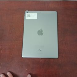 iPad Air Grey A1474 Serial: DMPM9AYNFK11 