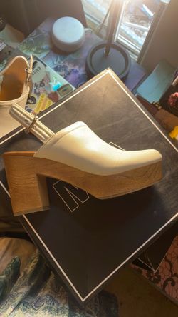 Clogs