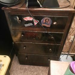 Dresser
