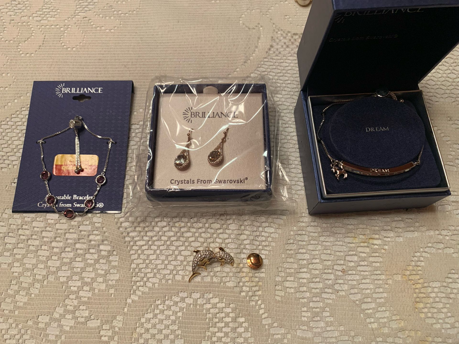 Lot Of Swarovski Jewelry NI Boxes