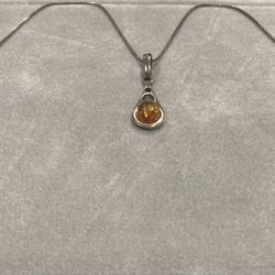 Amber Pendant Necklace 
