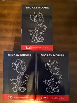 Mickey Mouse bobblehead d23