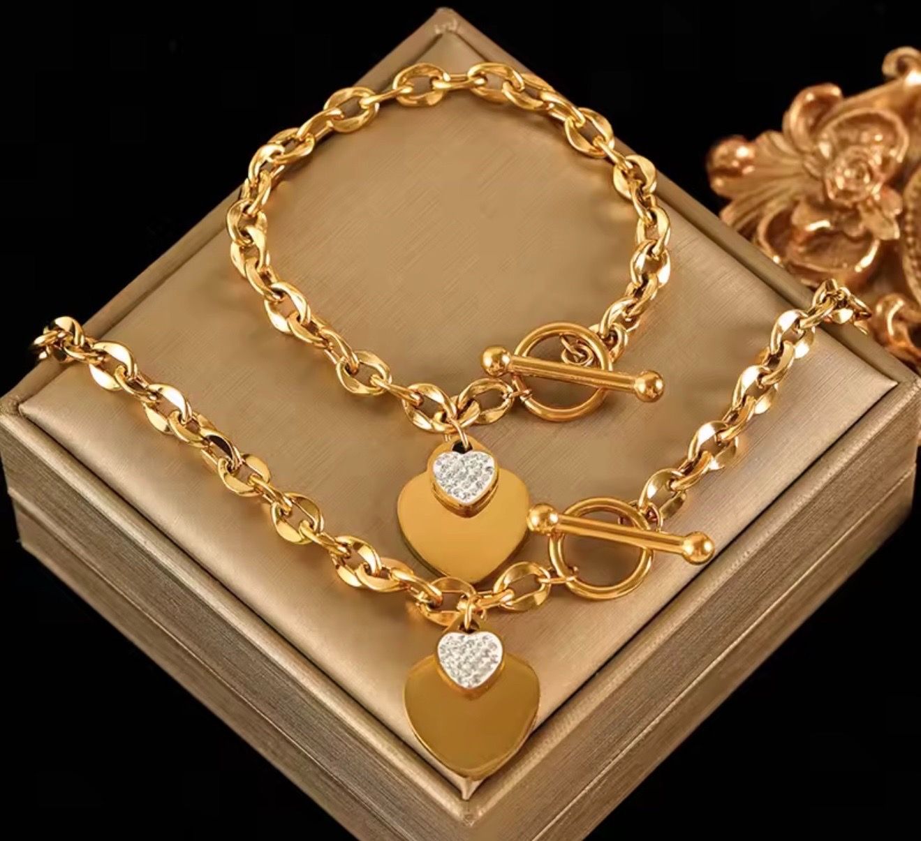 Elegant Gold Heart Necklace & Bracelet Set
