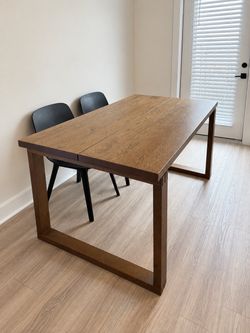 Modern Wood Dining Table – Seats 4 – 55”