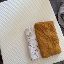 Nestig Organic Savannah Mini Crib Sheet And Matress