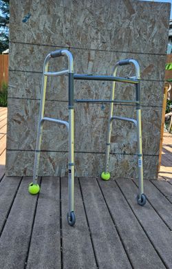 Adjustable Folding Walker.