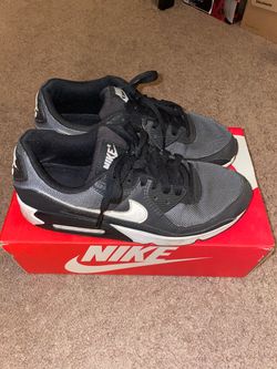 Nike Air Max 90 Sneakers Size 8.5
