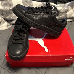 Black Suede Classic Pumas 