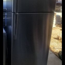 GE Refrigerator Stainless 