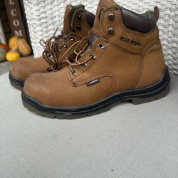 New - Red Wing 2240 - Men's 6-inch Waterproof Safety Toe Boot Size 10.5