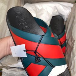 Gucci Web Slides 