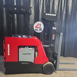 2021 Raymond 425-C40QM With 2025 Battery, 4000 LB, 4-Stage Mast 259”, Electric Stand-up Forklift