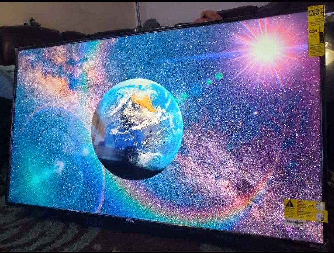 55" roku smart tv 4k basically new less than 2 months old no legs it was mounted great quality pic no scratch.  Still have plastic protection around t