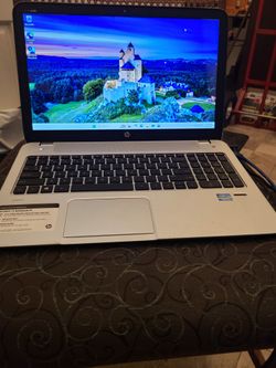 HP i5,  8gig, 500gig ,wifi, works with included charger, Win11
