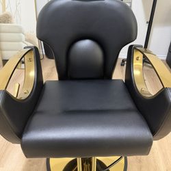 New salon hair chair