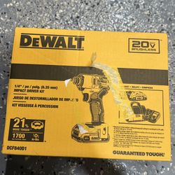 New Dewalt Kit 1/4  Impact Driver  Brushless Included Battery And Charger 