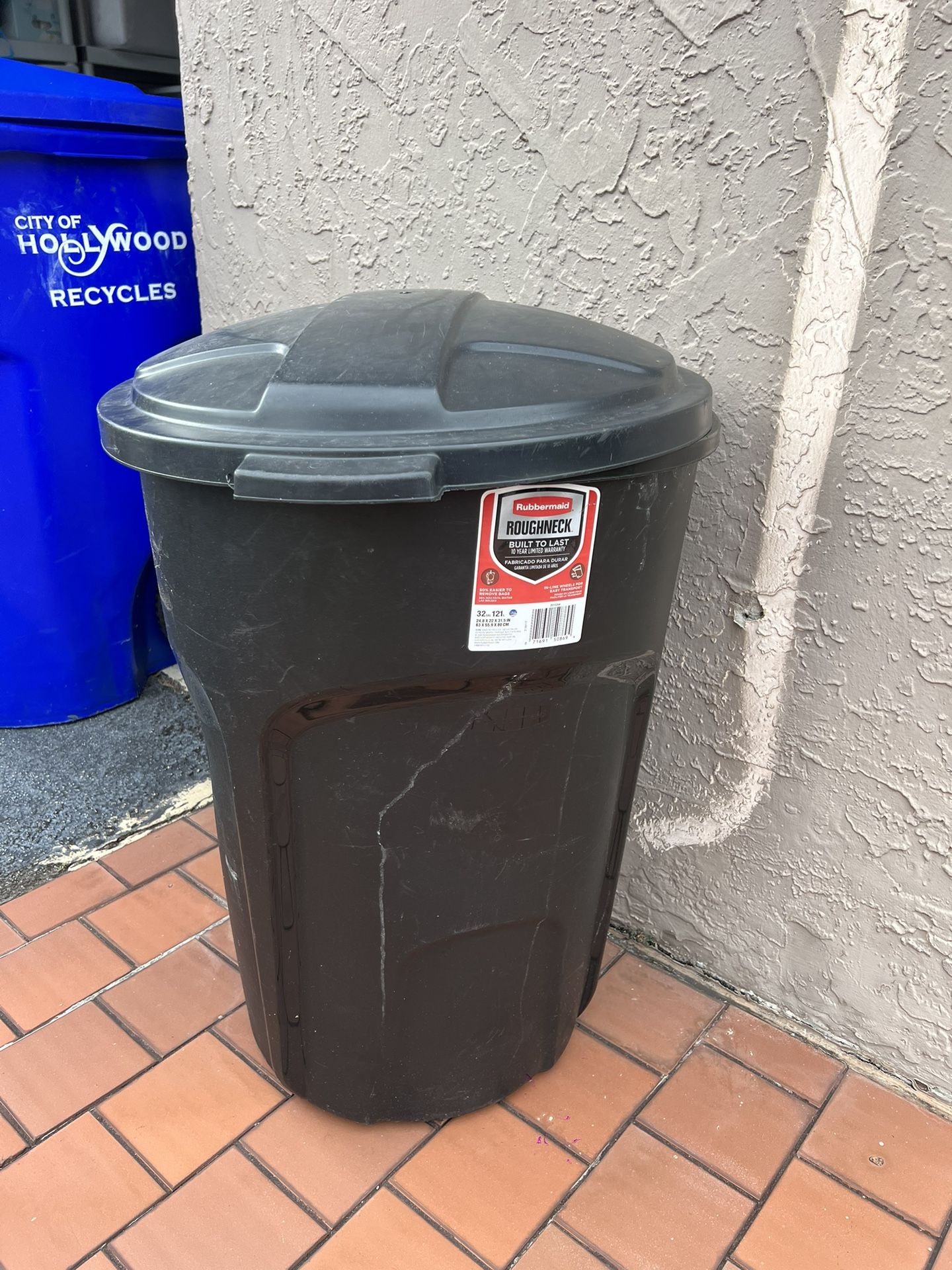 Garbage can - Like New