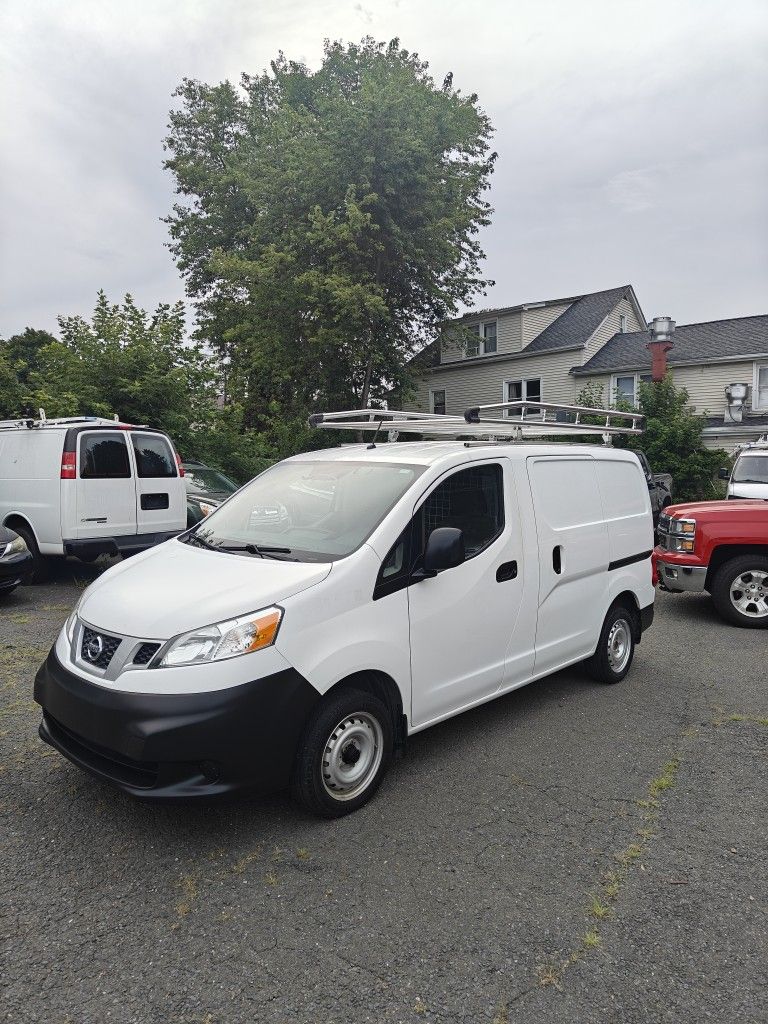 2017 Nissan NV200 S Cargo/Work Van