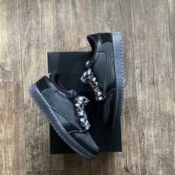 Jordan 1 Retro Travis Scott Phantoms 