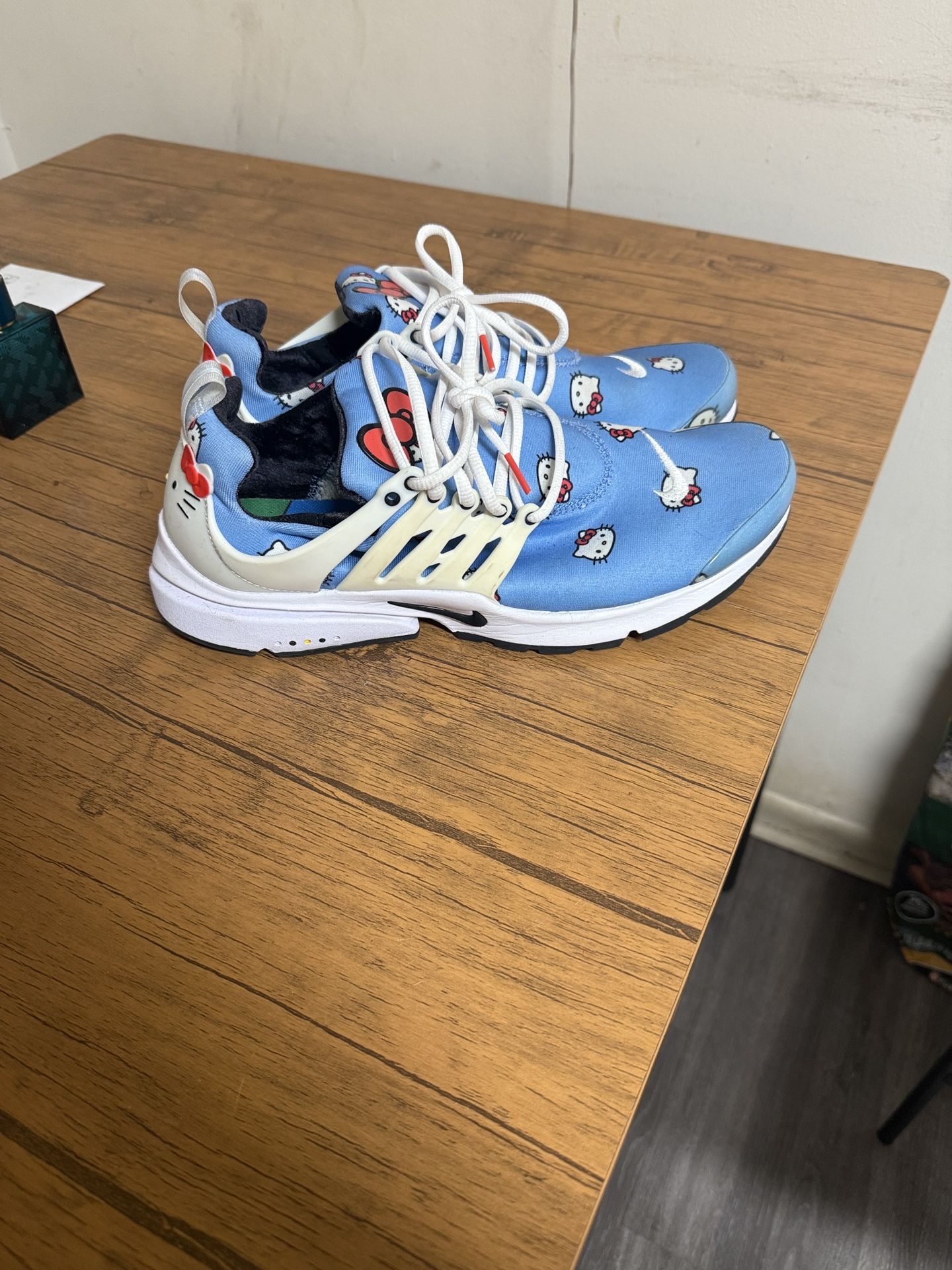 Nike Air Presto Hello Kitty