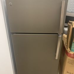 Ge Refrigerator 