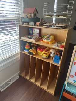 Daycare Kids Cubby Hardwood