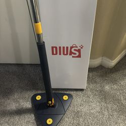Brand New Triangle Mop