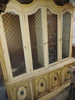 Stanley prince provincial hutch