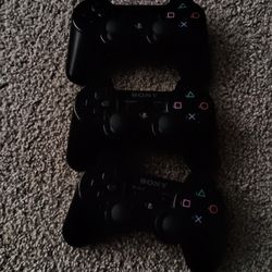 3 PS3 Controllers 15$ Each