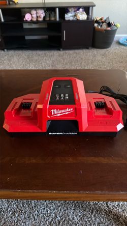 Milwaukee Super Charger M18