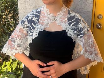 Lace Bridal Cape