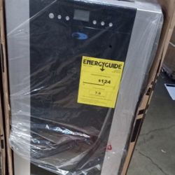 BRAND NEW DUAL HOSE WHYNTER PORTABLE AIR CONDITIONER 14,000 BTU