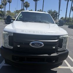 2017 Ford F20 