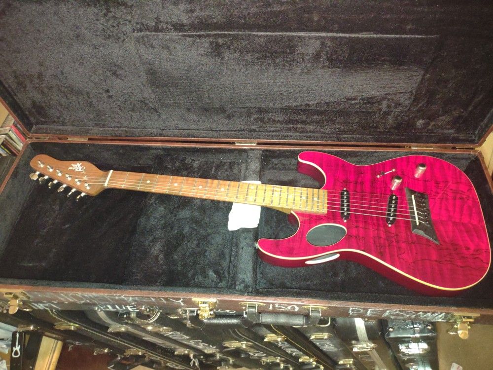 Very Rare MK Guitar Newish Guitar Pro Fret-level Setup!Lite Wt. *Amp it