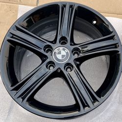 BMW 3 Series Gloss Black Powder coated 17" Wheels 3 Series E90 Still Available