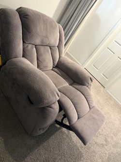 Couch recliner