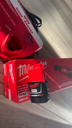 Milwaukee, M12 3/8 ratchet kit