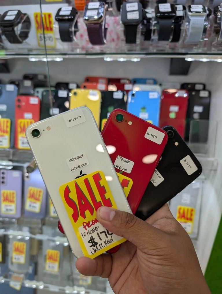 iPhone SE Unlocked 64GB 